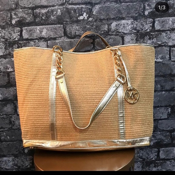 Michael Kors Beach Bag - Picture 1 of 3